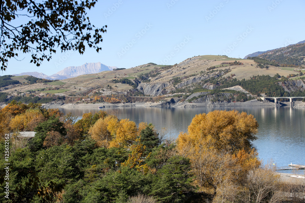 lac de Serre-Poncon lac de Serre-Poncon