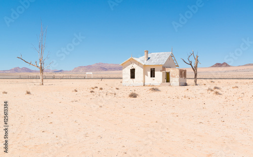 Bahnhof in der Wüste bei Garub, Karas, Namibia