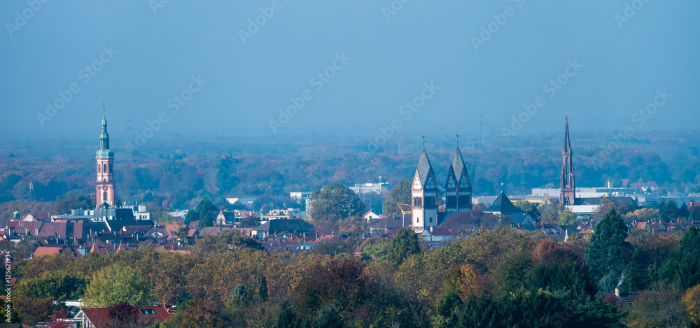 Panorama von Offenburg bei blauen Himmel