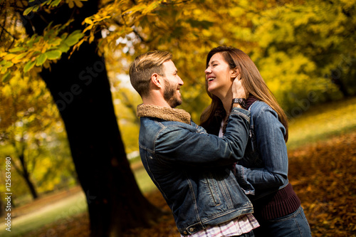 Loving couple in autumn park © BGStock72
