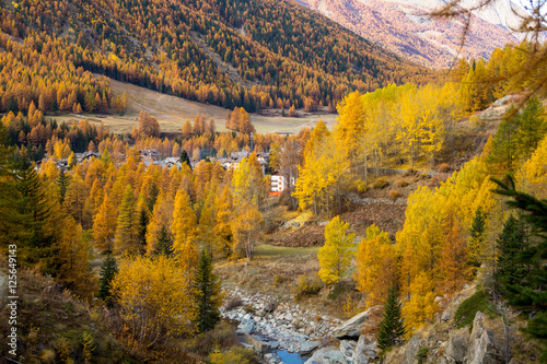 colorful mountain landscapes, fall colors, mountains, sky and water