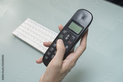 Wallpaper Mural Telefono e comunicazioni in ufficio Torontodigital.ca