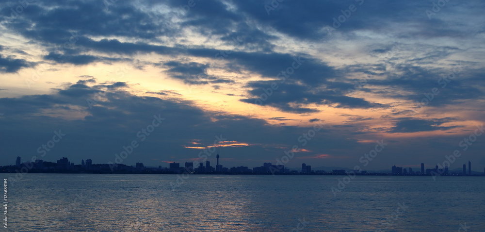 Panoramic of cityscape before sunrise