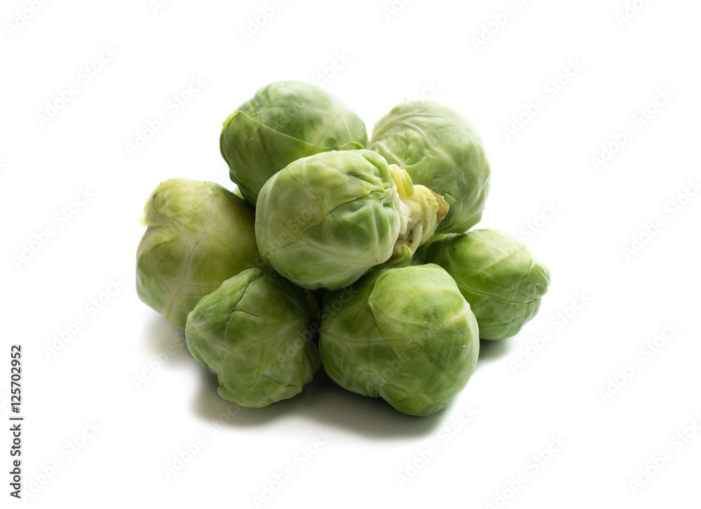 Rosenkohl auf weißen Hintergrund Rosenkohl auf weißen Hintergrund