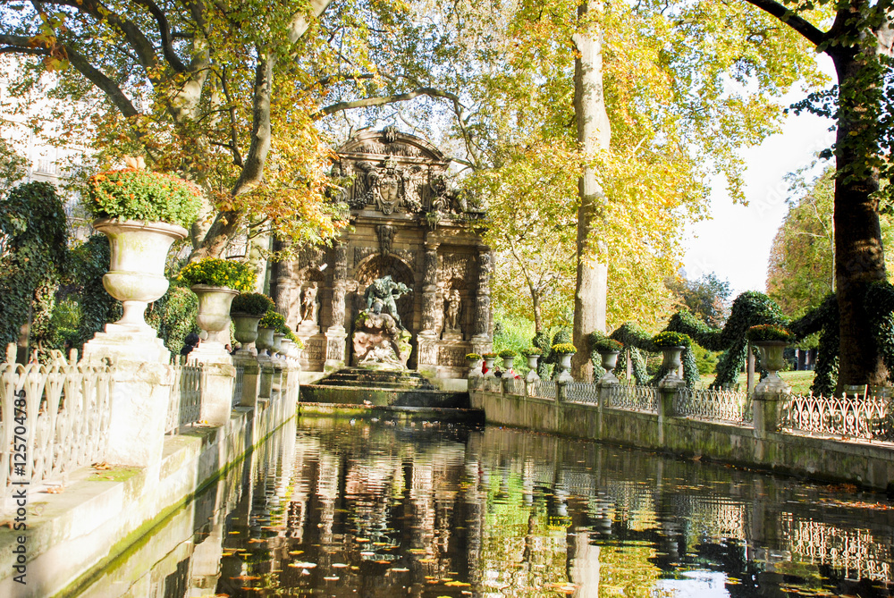 Luxumbourg gardens Luxumbourg gardens