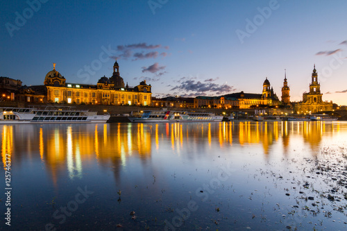 Dresden zur blauen Stunde 