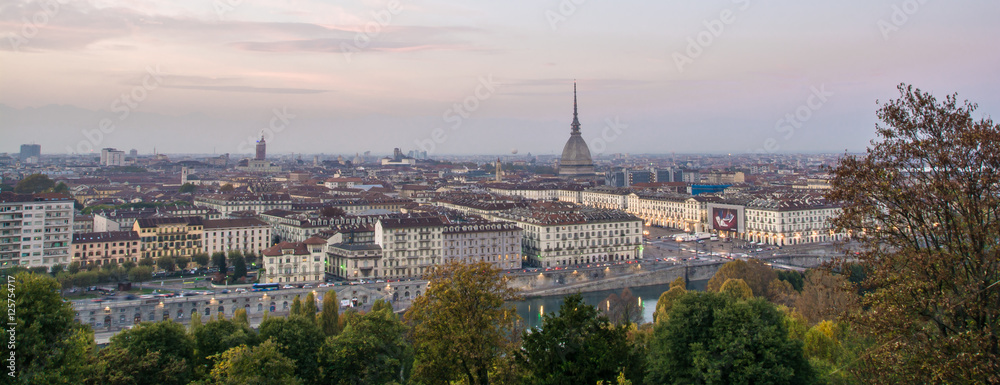 Torino al tramonto