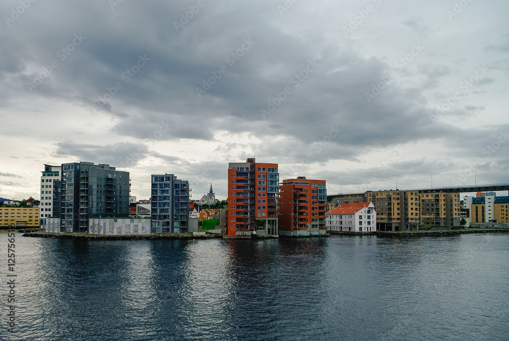 Obraz premium Cityscape. Downtown and embankment of Stavanger city from ferry. Norway