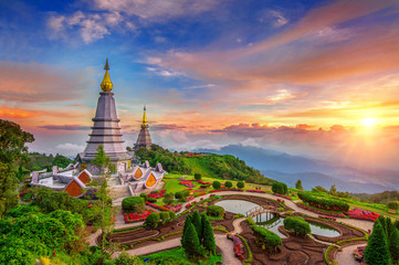 Leinwandbilder Lavendelfarbene Motive The best of landscape in Chiang mai. Pagodas Noppamethanedol & N  © tawatchai1990