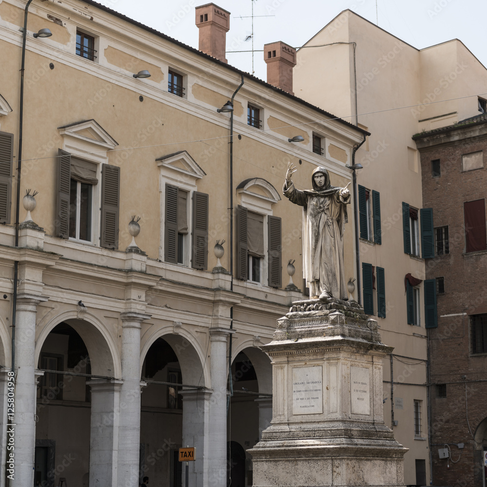 Die Statue von Girolamo Savonarola