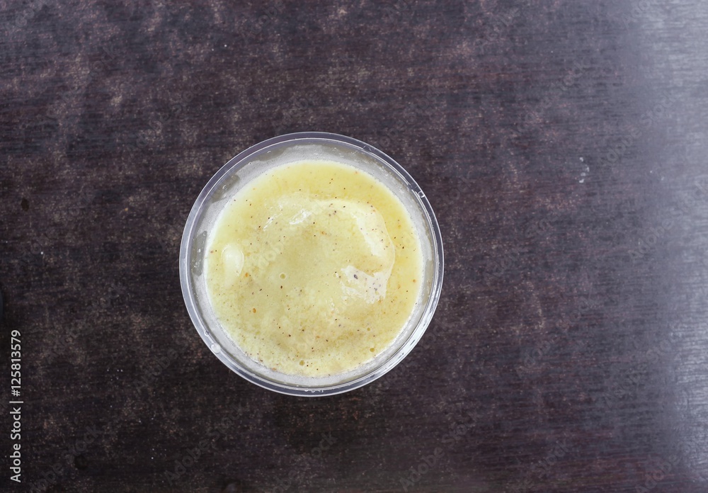 ice cream. Top view Summer cocktail of kiwi fruit. :Close up ice cream. Top view Summer cocktail of kiwi fruit. :Close up