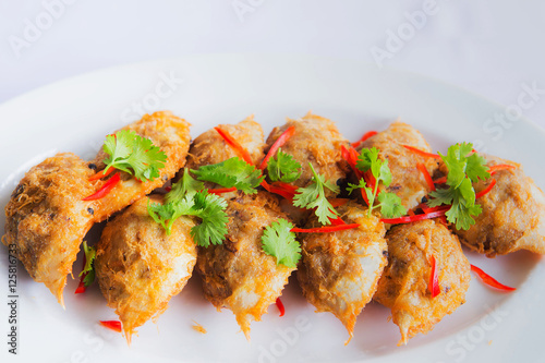 Deep-fried crab meat and minced pork Thai food