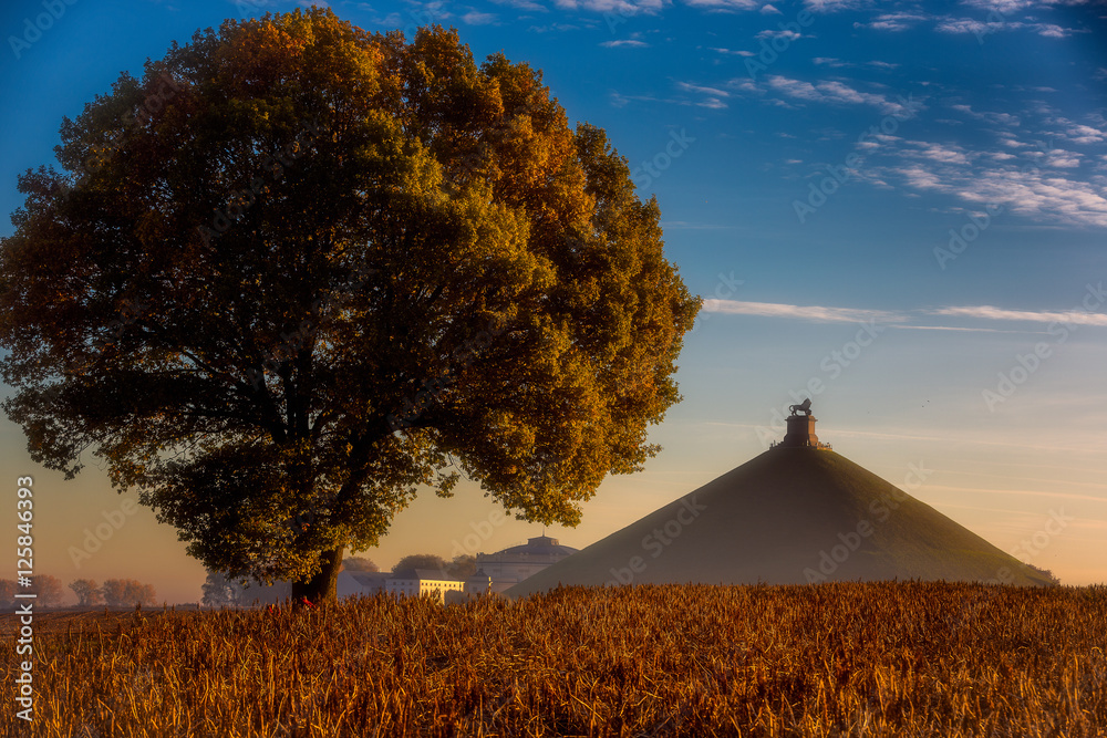 Naklejka premium Waterloo Battlefield in autumn