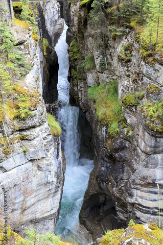 Maligne Canyon