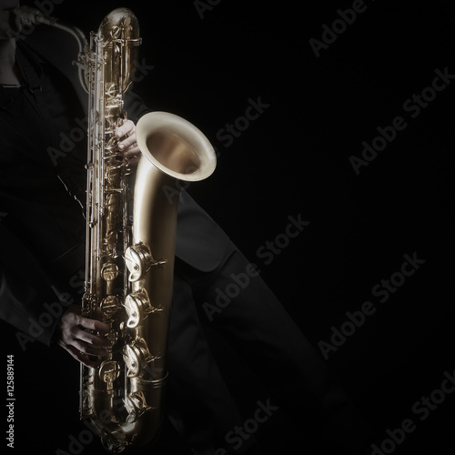 фотографія Saxophone Player Saxophonist Playing Sax baritone