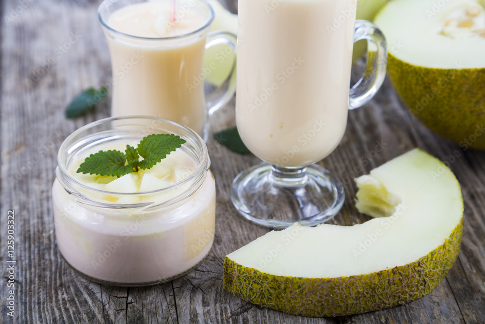 Yogurt and smoothie with melon Yogurt and smoothie with melon