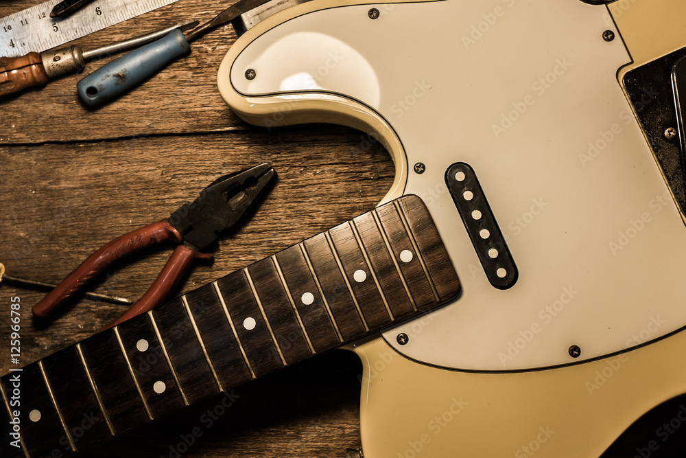 Naklejka premium guitar repair 