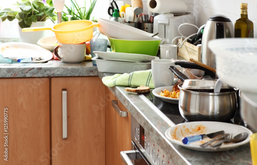 фотографія Messy kitchen