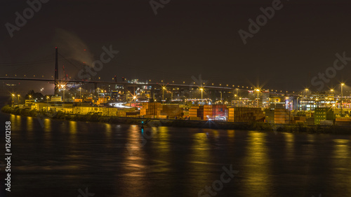Hafen im Abendlicht © iwona1701