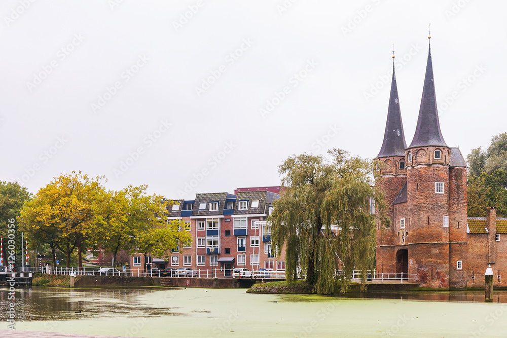 Obraz premium The view of Cathedral in old town in Delft, Netherlands