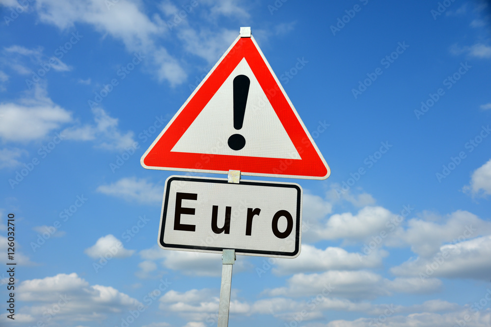 Euro, EUR, Währung, Zentralbank, EZB, Geld, Eurozeichen, symbolisch, Schild, Währungsunion, Negativzins, Gemeinschaftswährung, Finanzen, Finanzpolitik, Stabilität, Inflation Euro, EUR, Währung, Zentralbank, EZB, Geld, Eurozeichen, symbolisch, Schild, Währungsunion, Negativzins, Gemeinschaftswährung, Finanzen, Finanzpolitik, Stabilität, Inflation