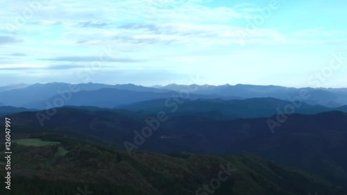 Wallpaper Mural 日本の山稜を空撮 Torontodigital.ca