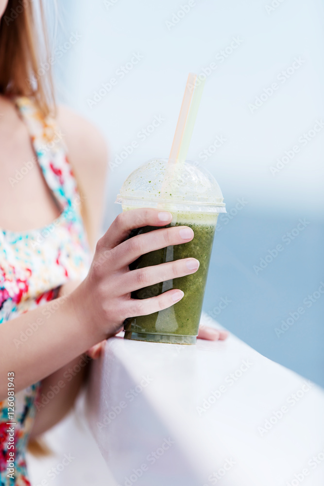 Fototapeta premium Green vegetable smoothie - healthy eating concept.