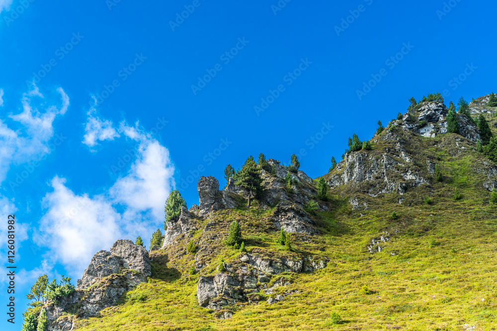 Schroffer felsiger Berghang in den Nockbergen in Kärnten Österreich