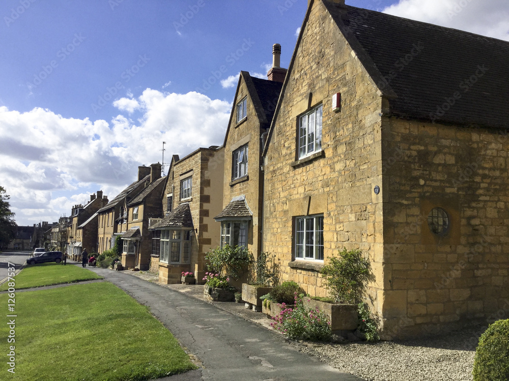 broadway village cotswolds