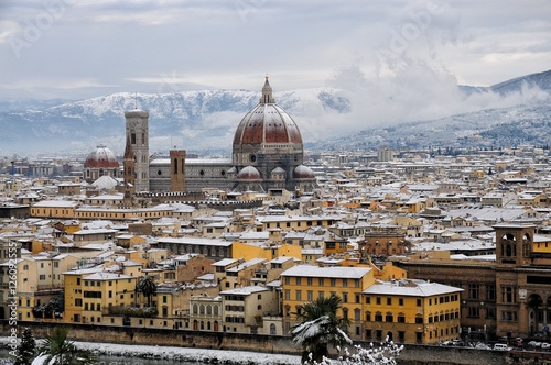 Slika na platnu Cathedral Santa Maria del Fiore (Duomo) and Giottos Bell Tower (Campanile), in w