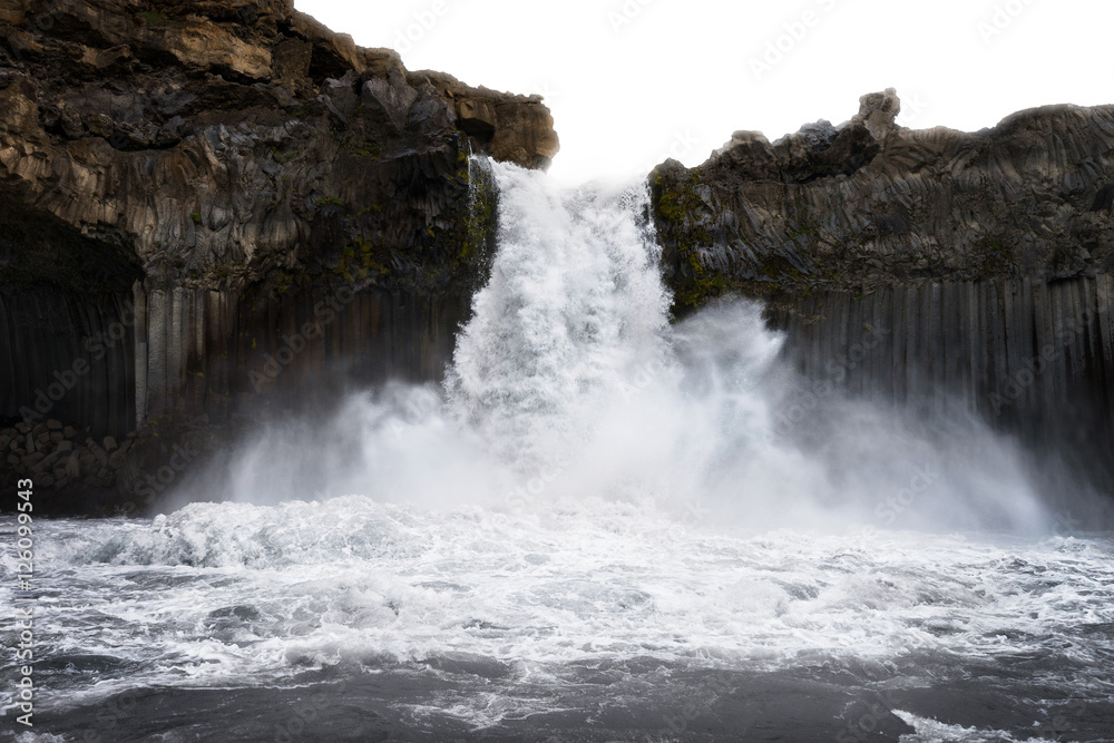 Aldeyarfoss waterfall Aldeyarfoss waterfall