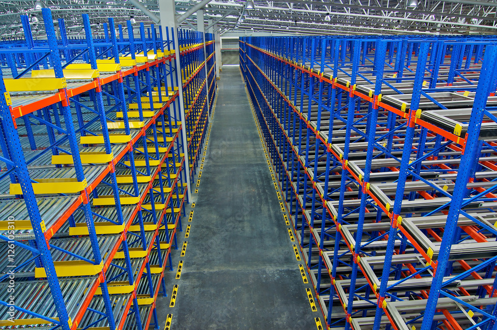Storage pallet racking system for storage distribution centre