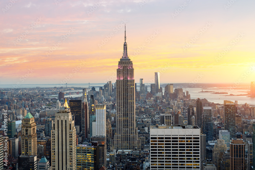 Naklejka premium Skyline Nowego Jorku z Empire State Building