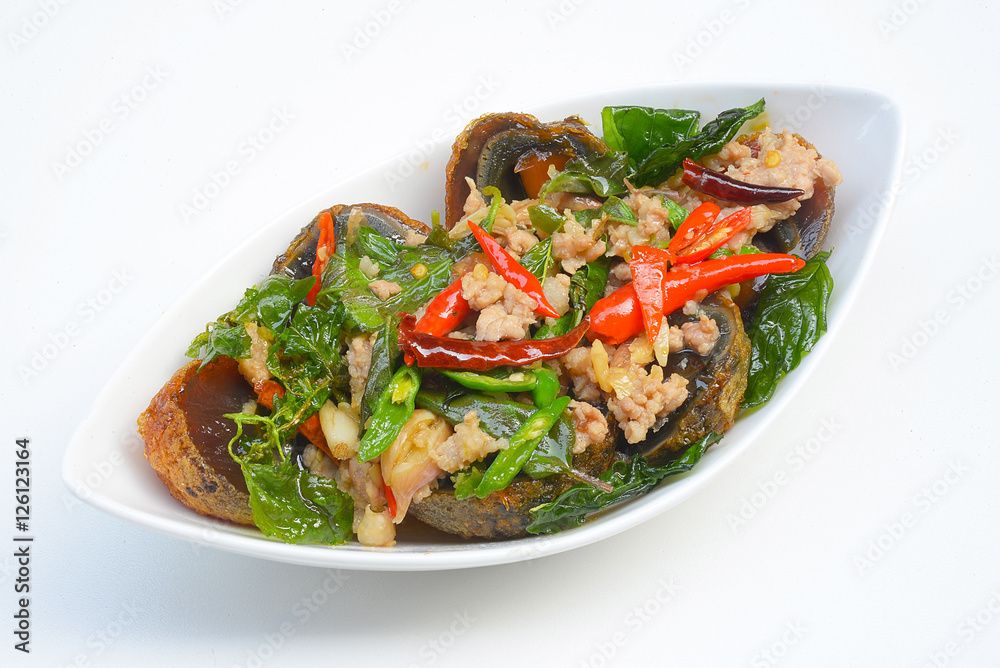 Fried basil with pork and preserved egg
Fried basil with pork and preserved egg