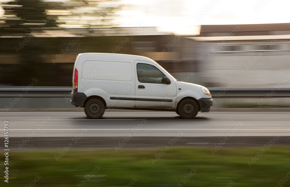 Fototapeta premium samochód dostawczy