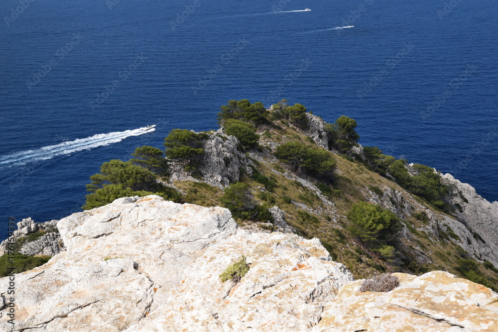 Atemraubende Steilküste. Auf Mallorca.