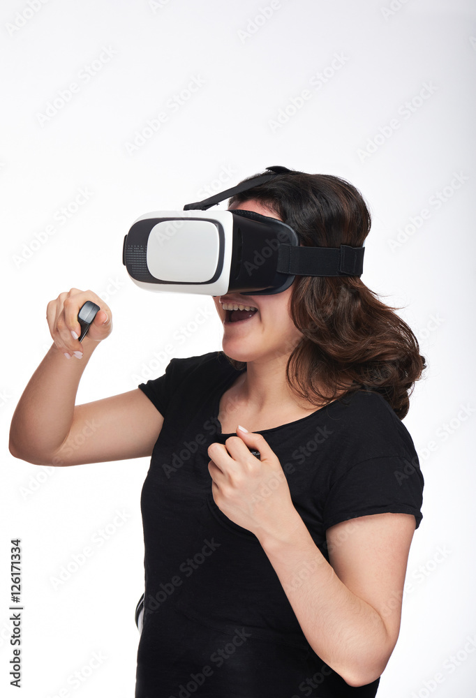 women playing in virtual reality