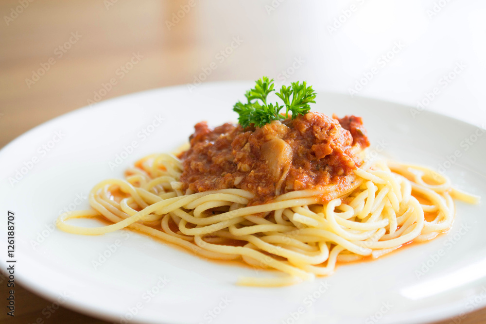 spaghetti with sauce in the dish italian dinner macaroni food cu
