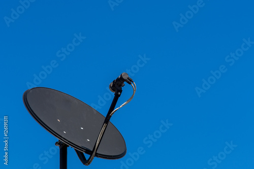 Consumer KU band satellite dish
