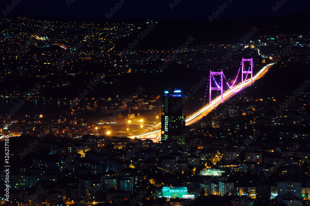 Obraz premium Istanbul Bosphorus Bridge by night from Asia side