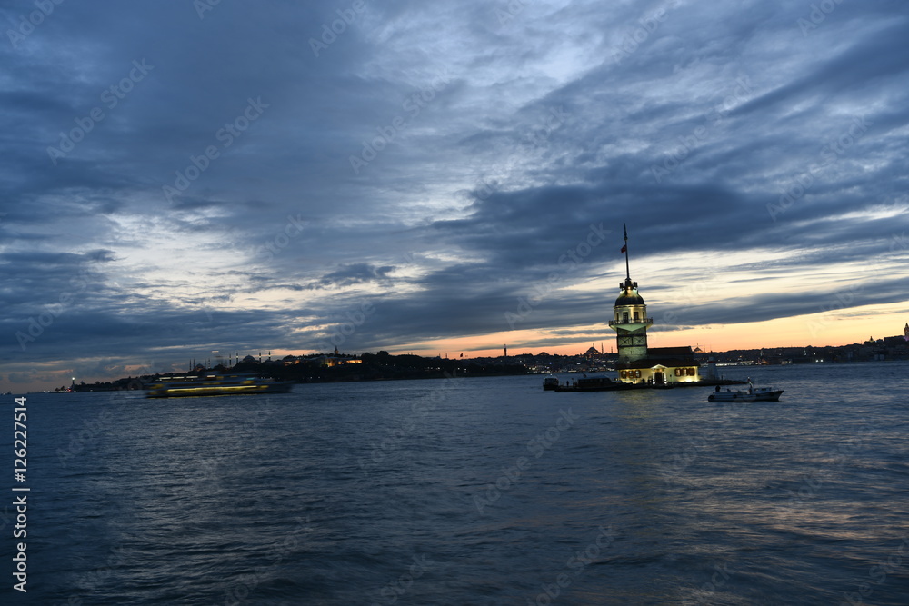 Maiden's Tower of the Istanbul Maiden's Tower of the Istanbul
