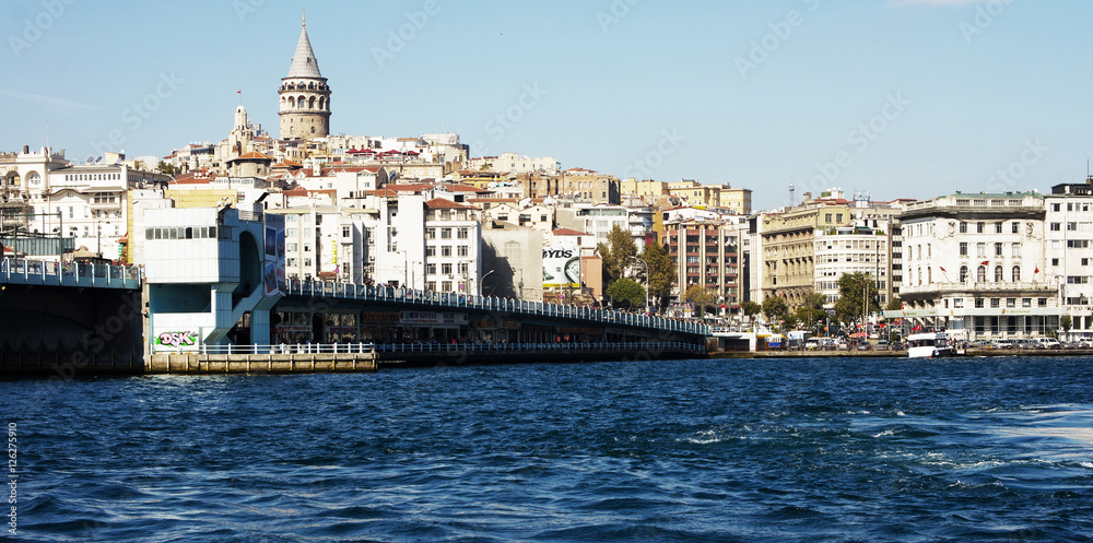 Obraz premium Beyoglu district historic architecture and Galata tower medieval landmark in Istanbul, Turkey