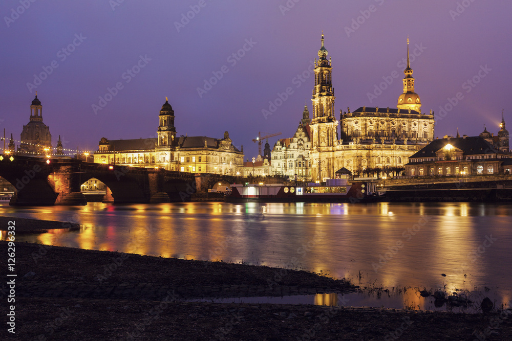 Dresden architecture across Elbe River
