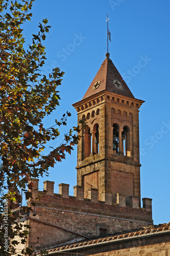 Bolgheri, il castello e la chiesa - Livorno