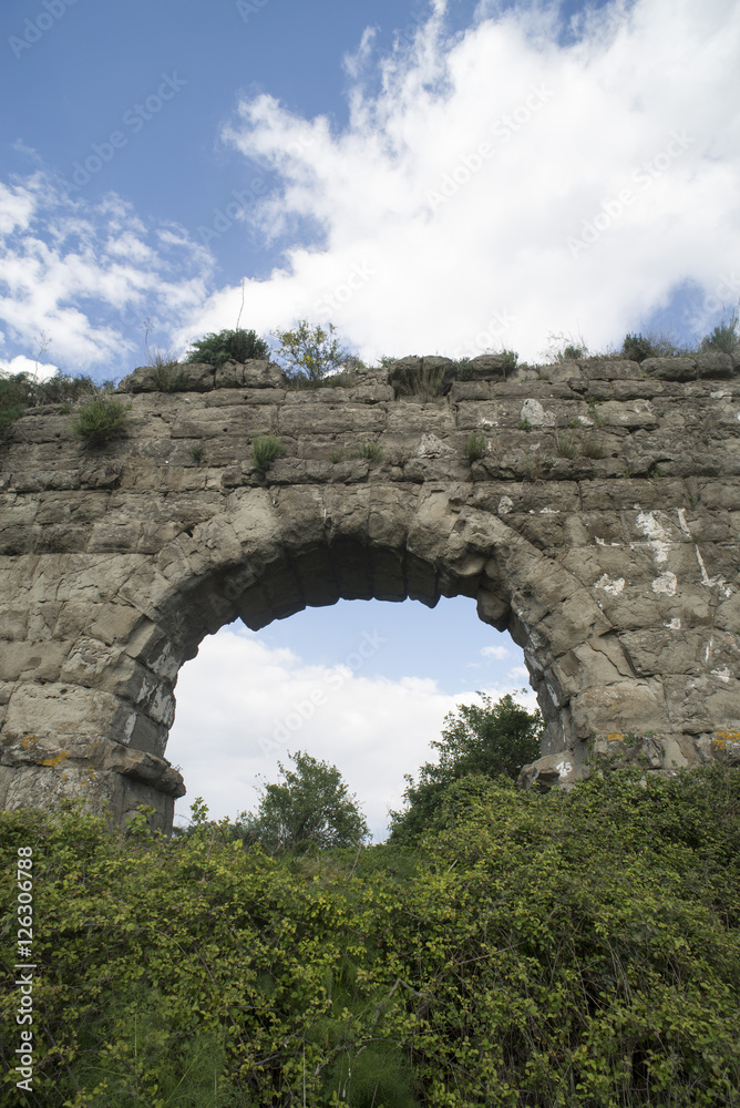 Arco di un acquedotto Romano