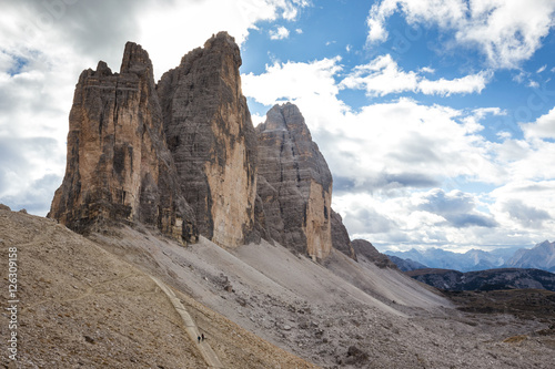 Tre Cime di Lavaredo " Drei Zinnen " in Dolomite Alps