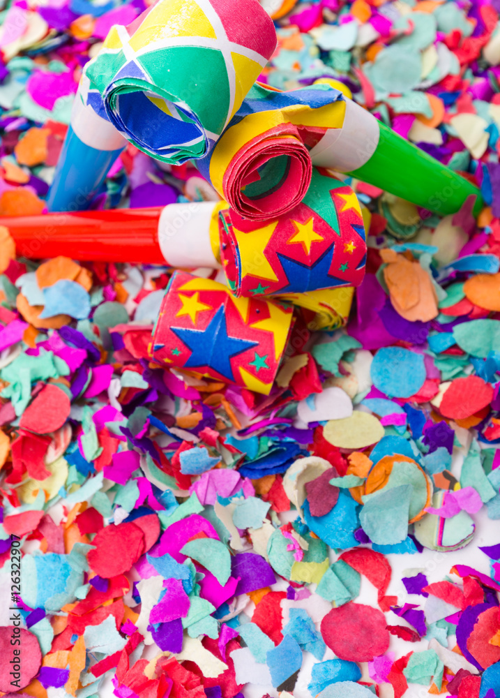 Obraz premium Tröten und Konfetti