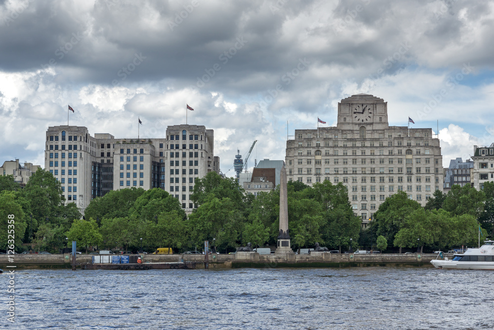 LONDON, ENGLAND - JUNE 15 2016: Amazing Panorama of Thames river and City of London, Great Britain LONDON, ENGLAND - JUNE 15 2016: Amazing Panorama of Thames river and City of London, Great Britain