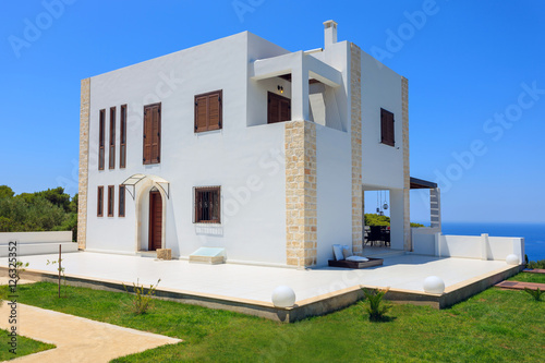 villa exterior with decoration
