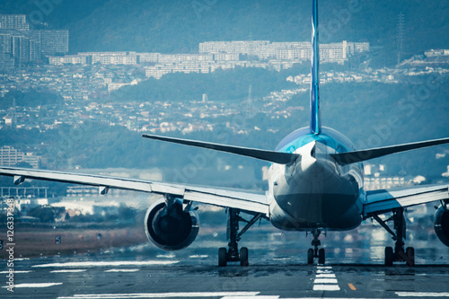 飛行機 滑走路 photo